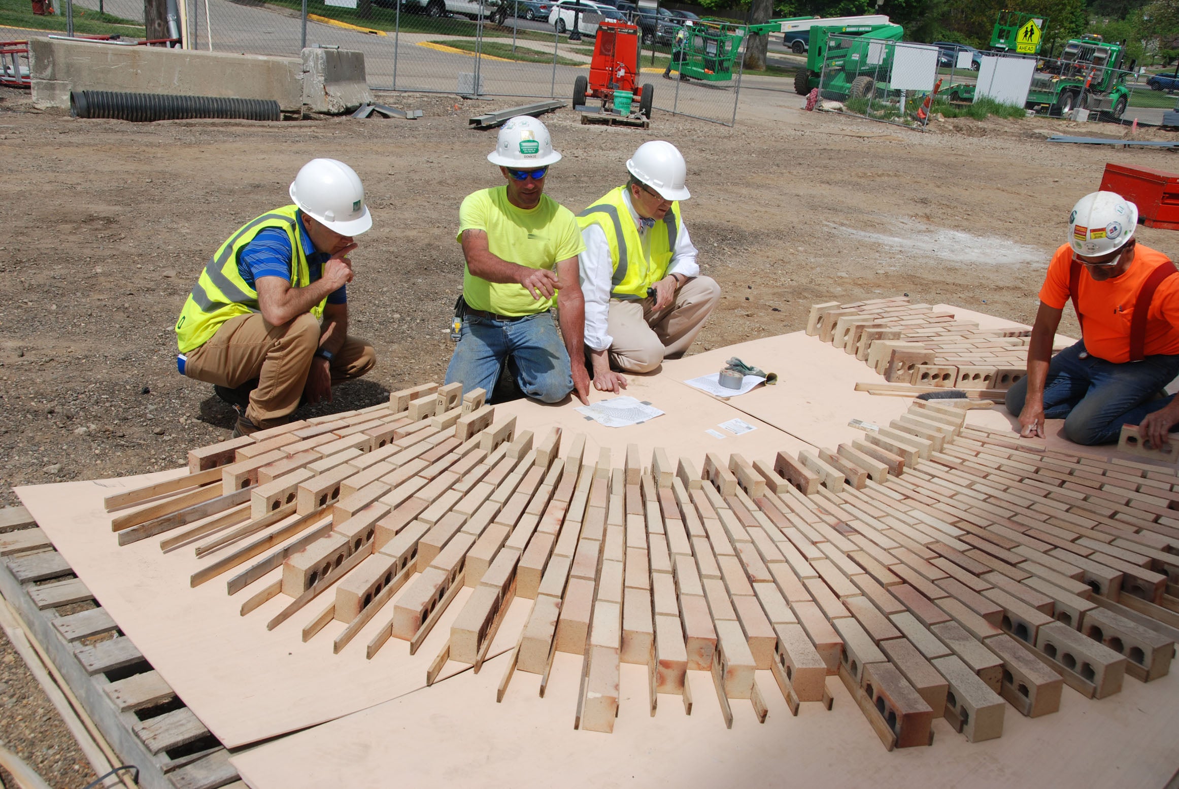 Members working on Christ Chapel